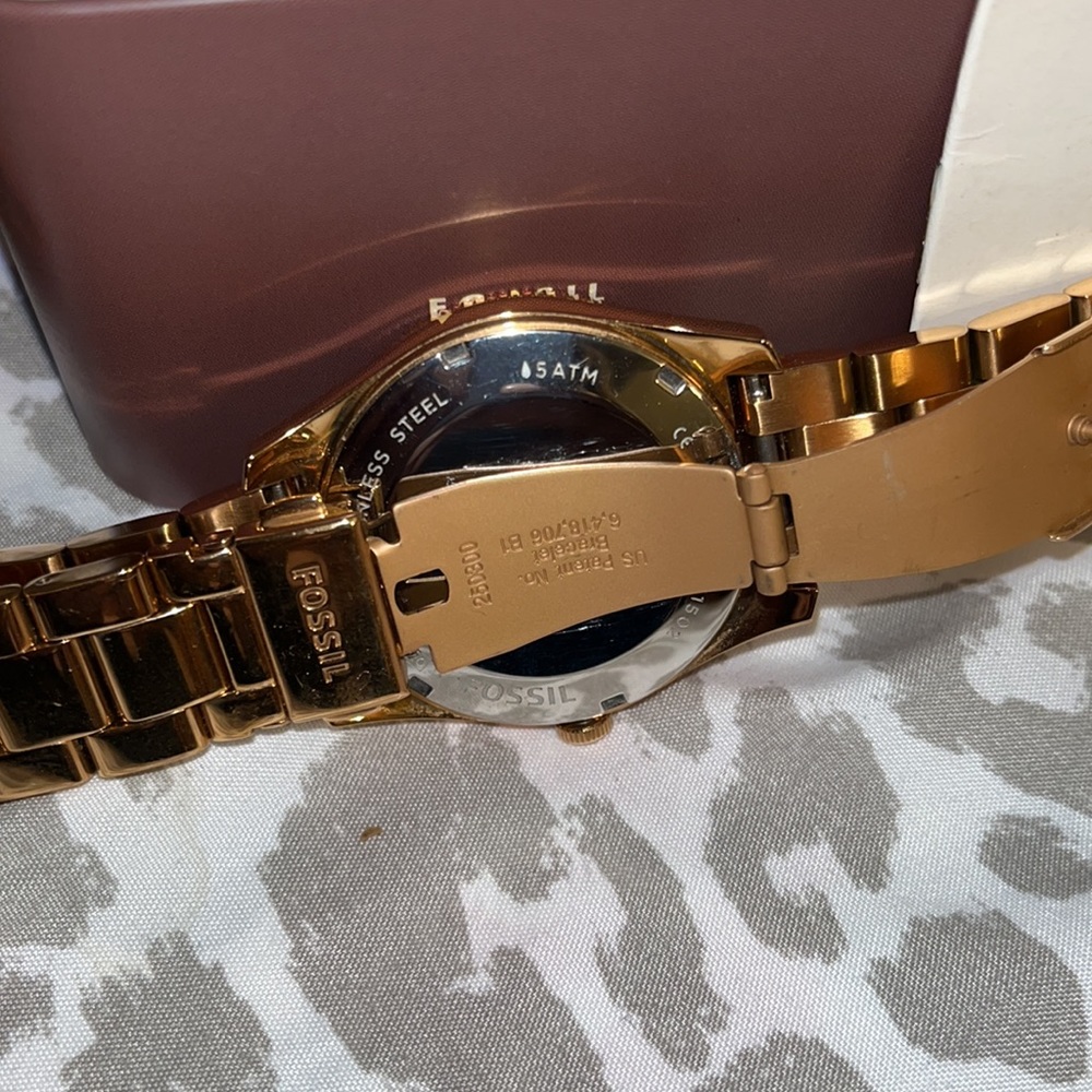 Fossil Rose Gold Womens Watch With Box And Manual - image 3